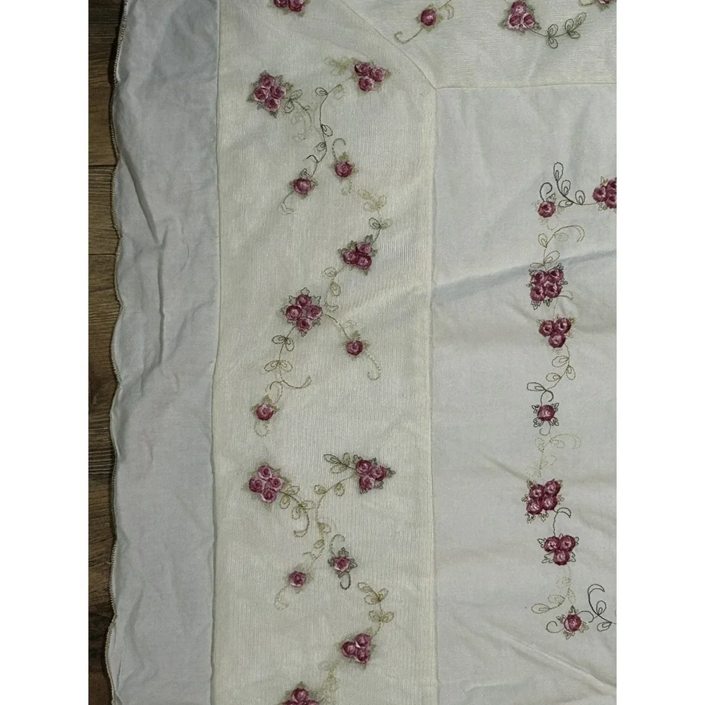 Throw Pillow Cover Bed Large Open Back Embroider Roses Pink Green Lace Inlay 27